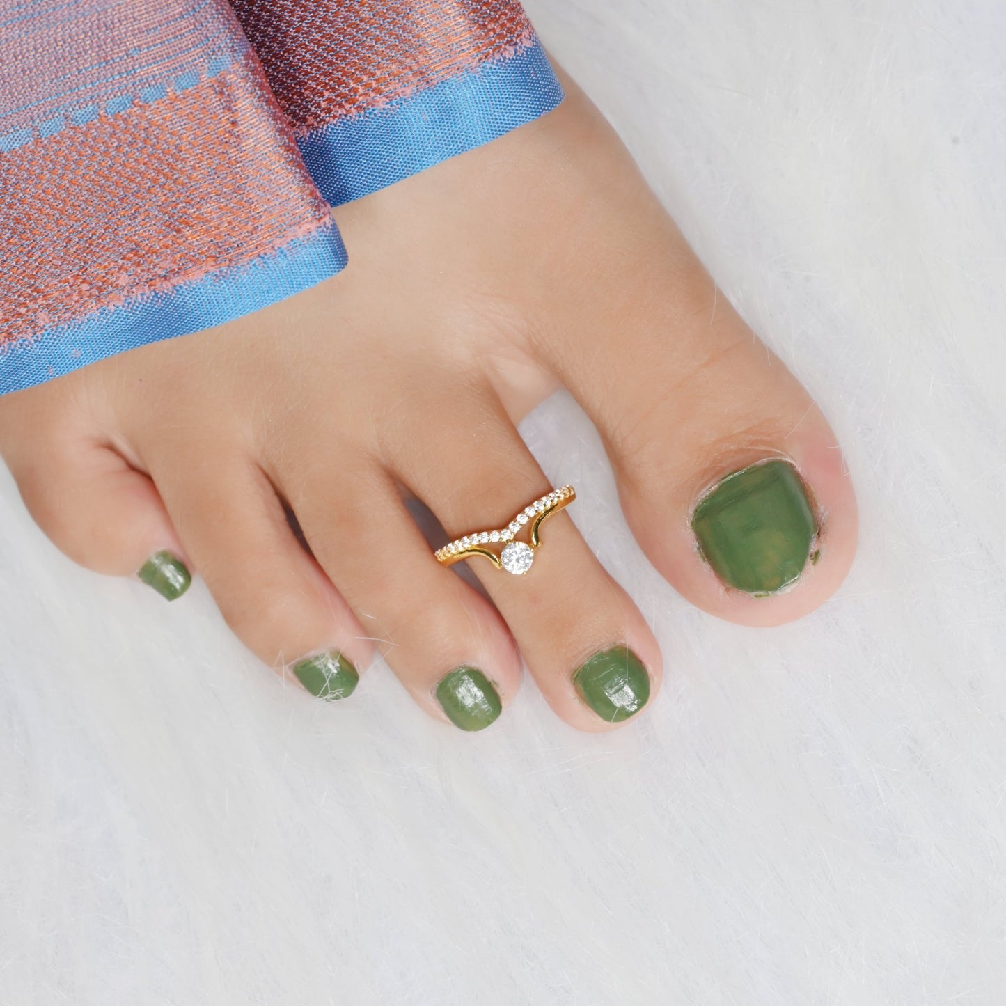The Crystal Glow Silver Toe Ring - Vinayak - House of Silver