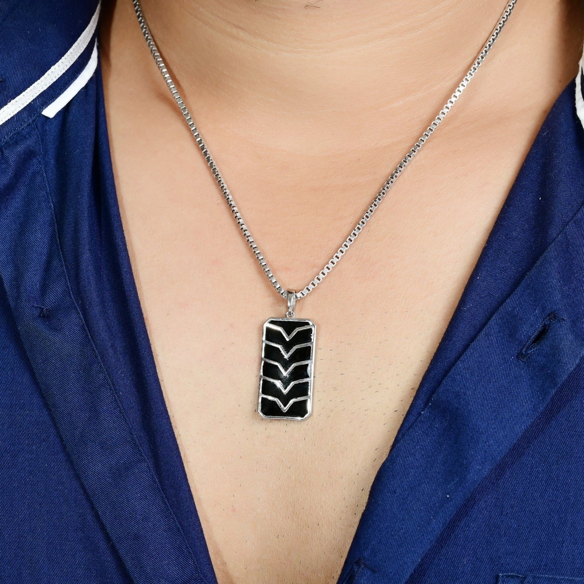 The Elegant Ebony Pendant - Vinayak - House of Silver