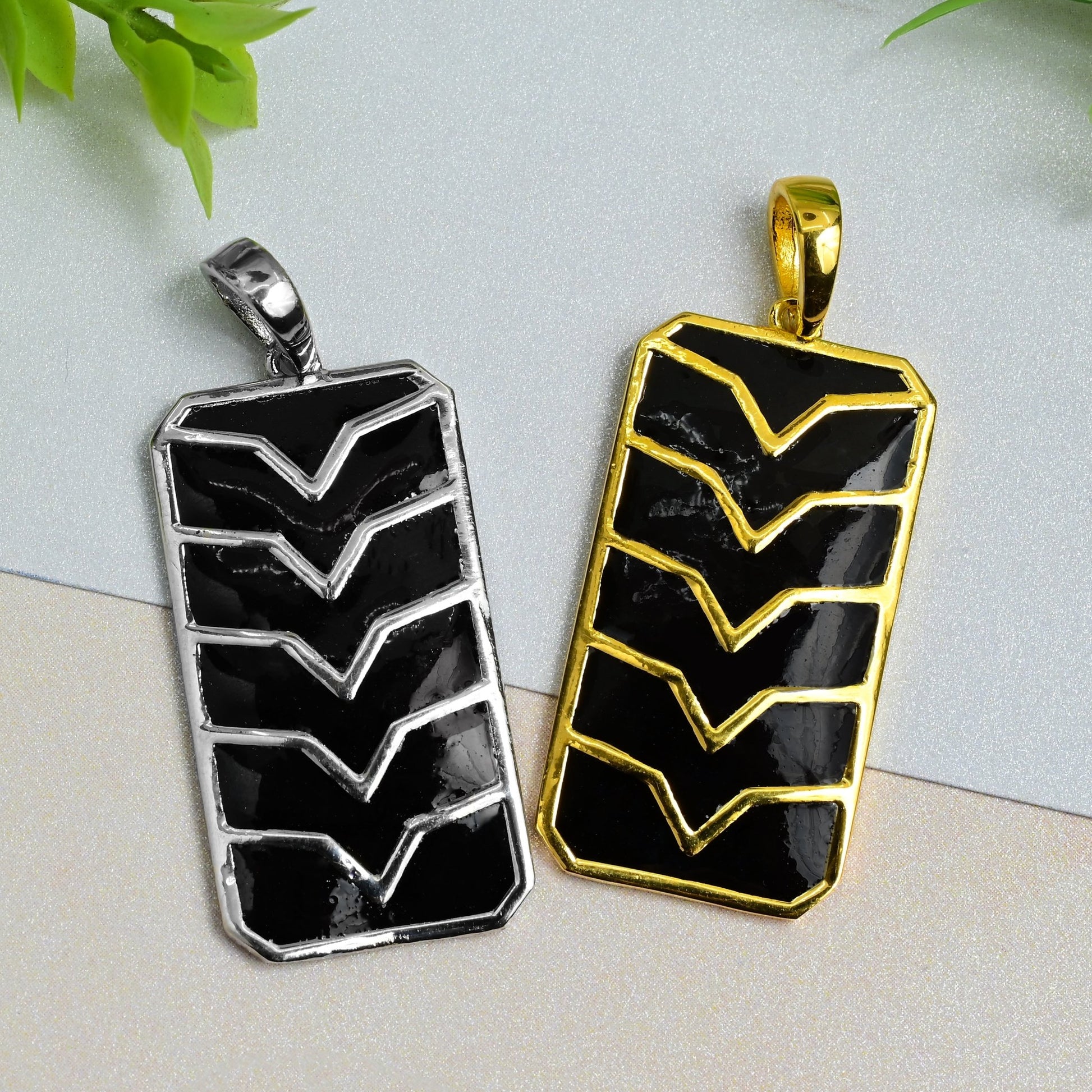 The Elegant Ebony Pendant - Vinayak - House of Silver