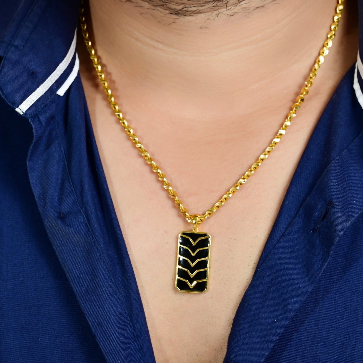 The Elegant Ebony Pendant - Vinayak - House of Silver