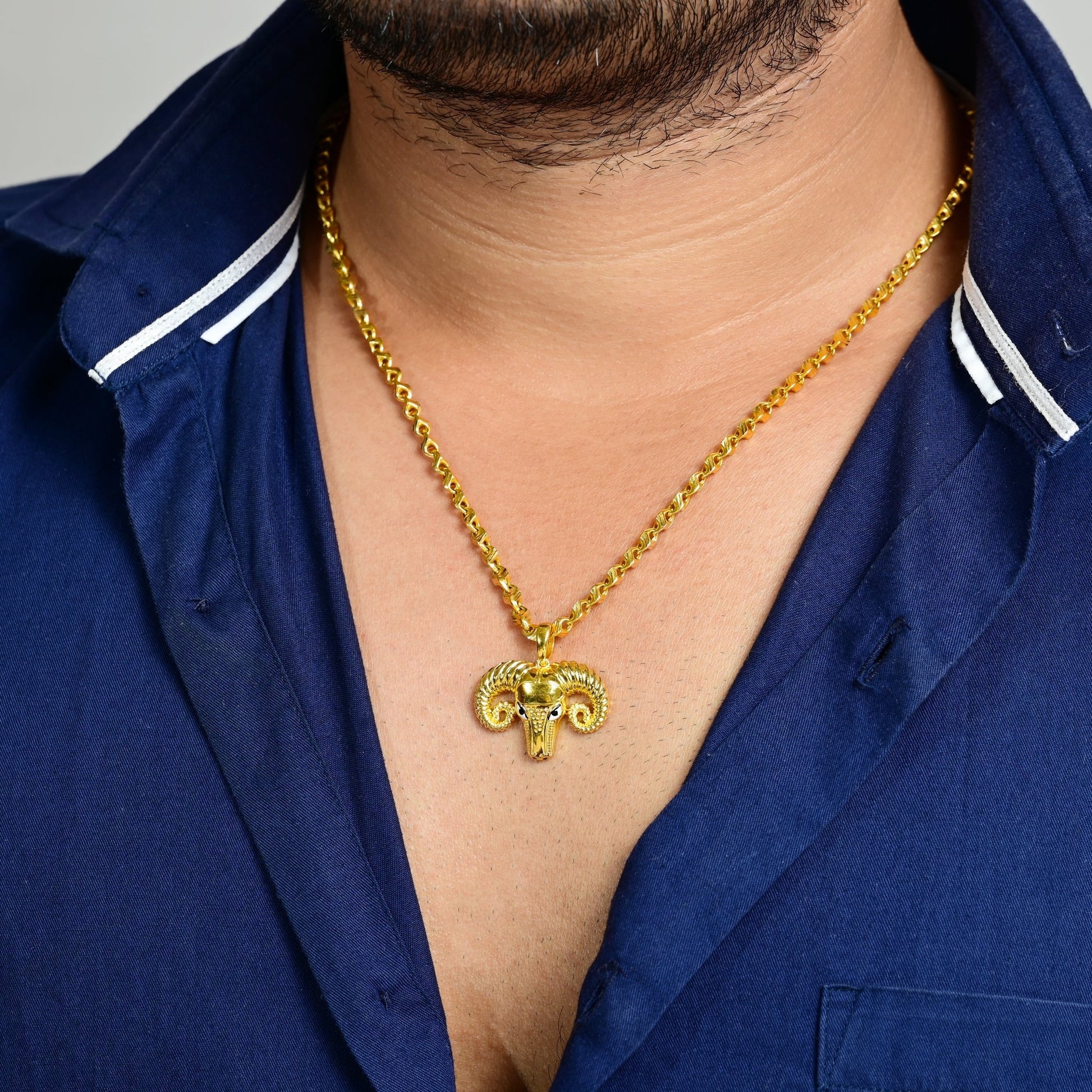 The Majestic Horns Pendant - Vinayak - House of Silver