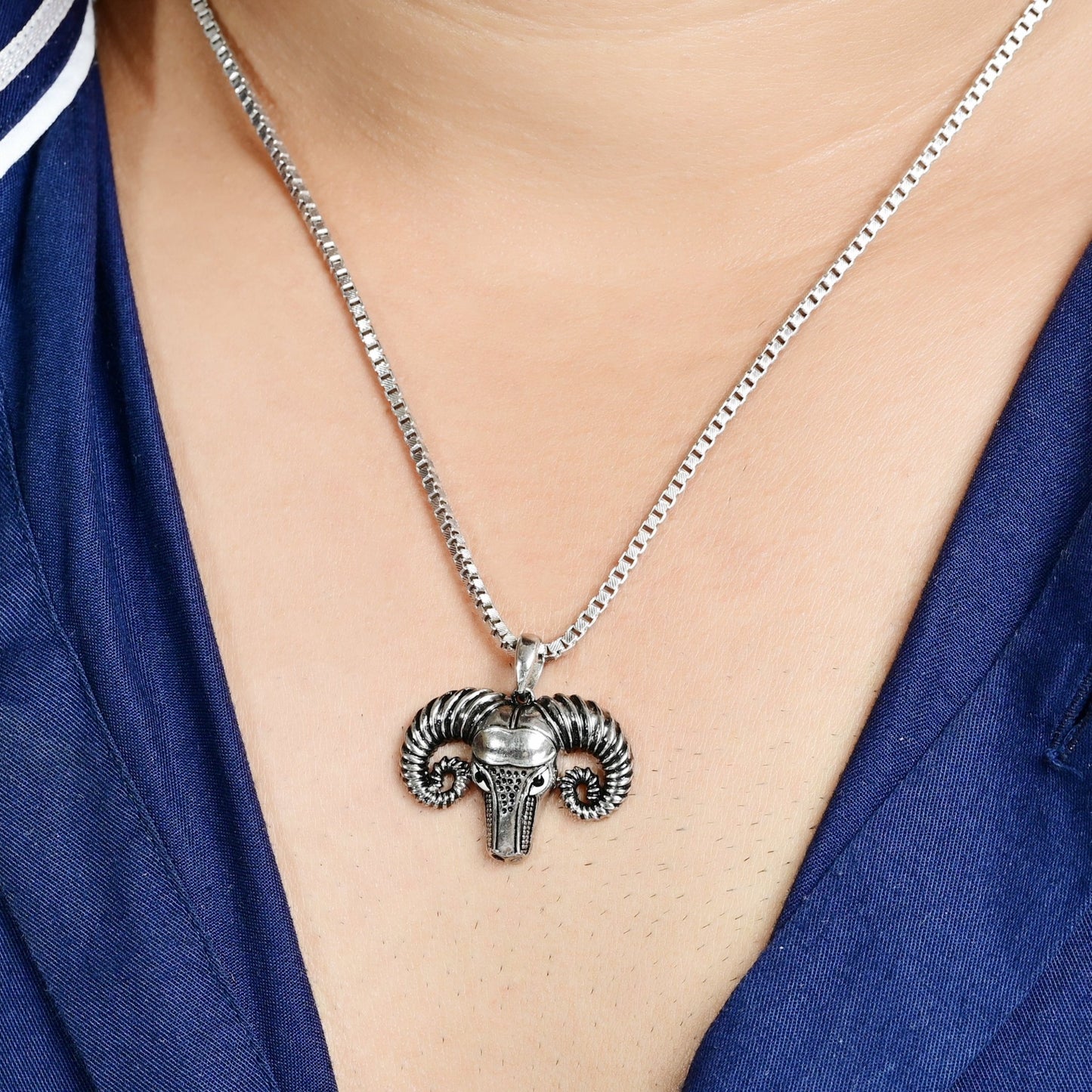 The Majestic Horns Pendant - Vinayak - House of Silver
