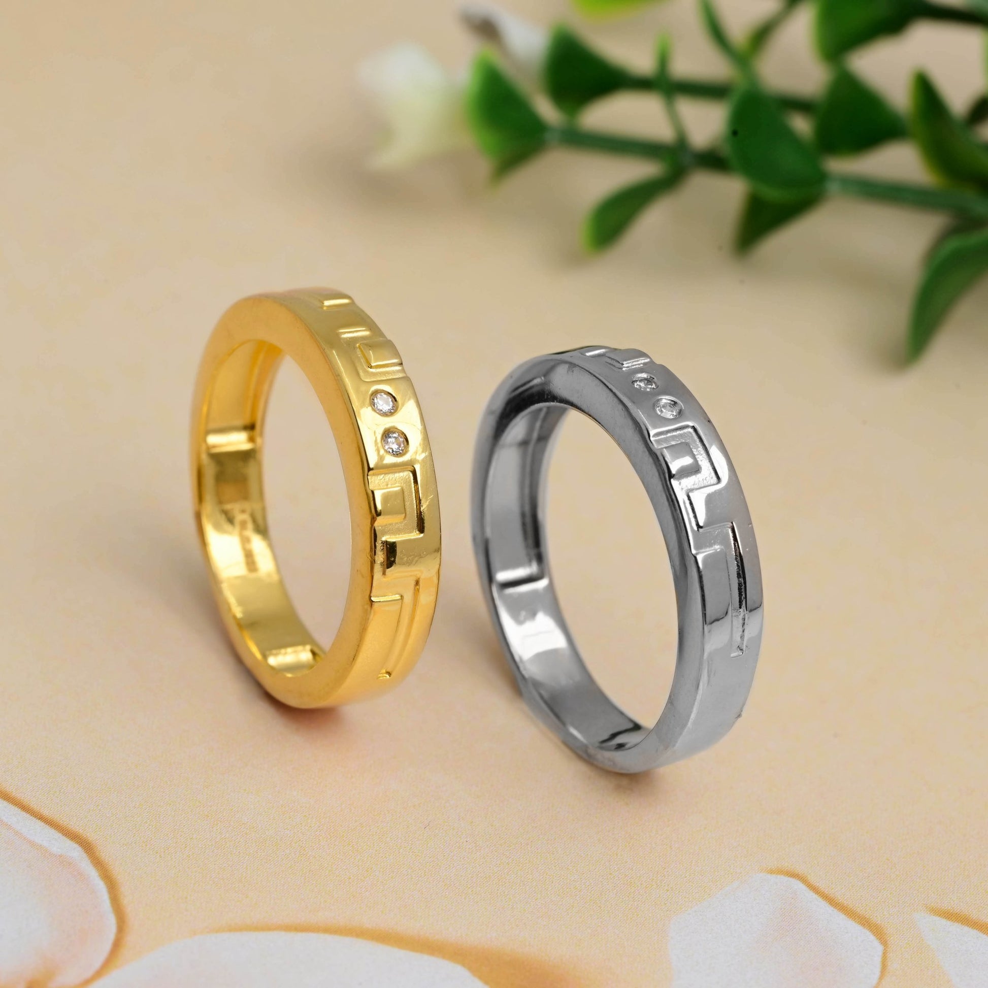 The Minimalist Sparkle Ring - Vinayak - House of Silver