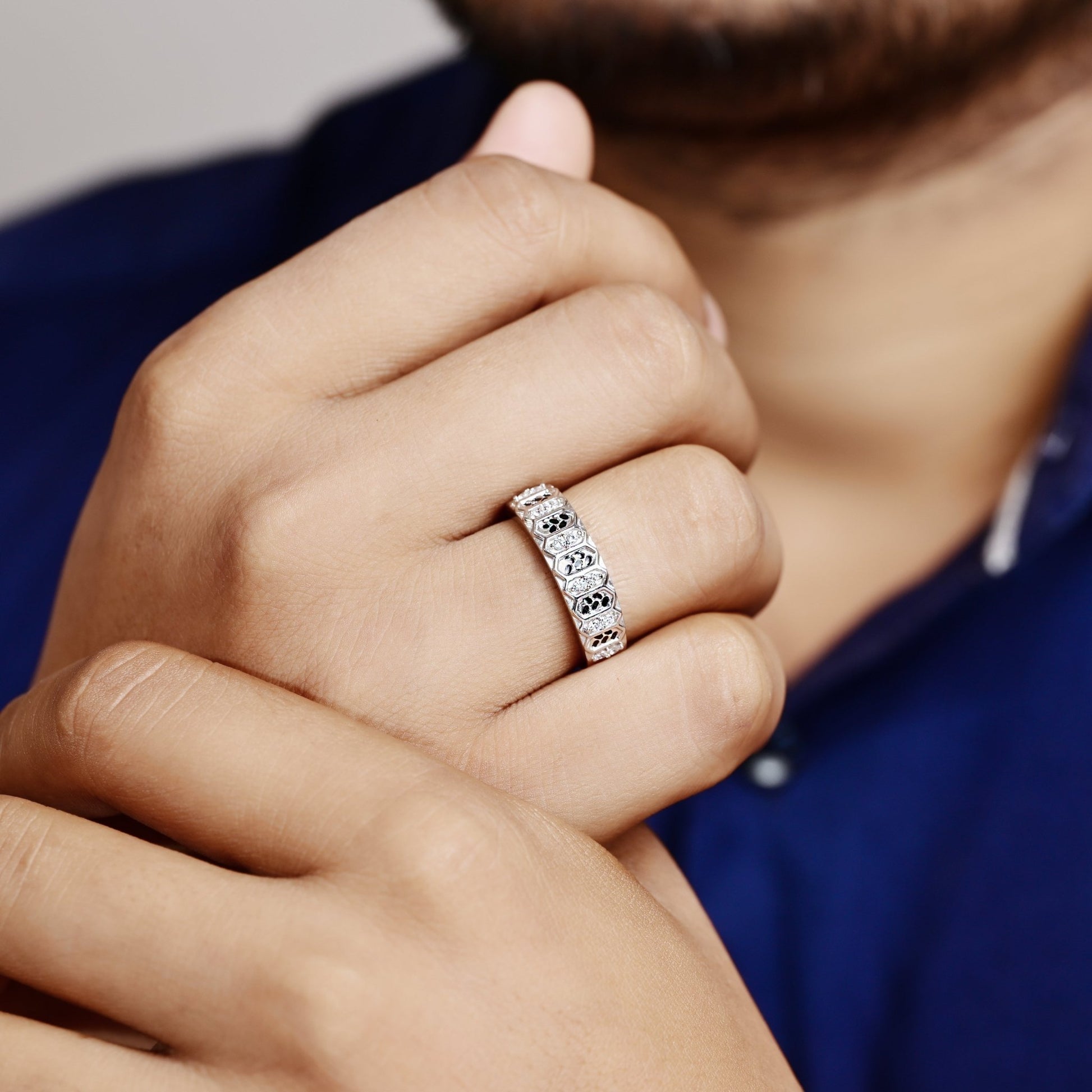 The Monochrome Zirconia Patterned Ring - Vinayak - House of Silver