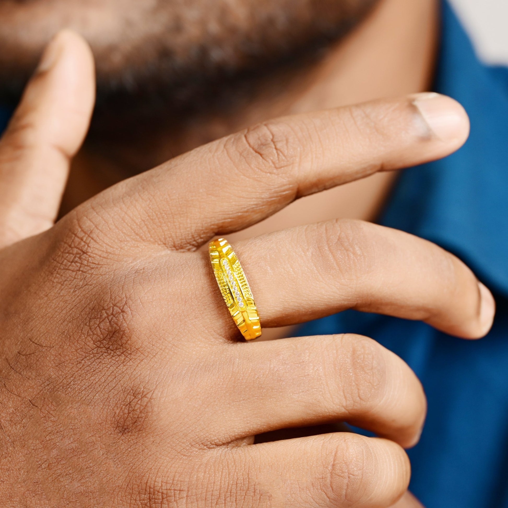 The Patterned Zirconia Band Ring - Vinayak - House of Silver