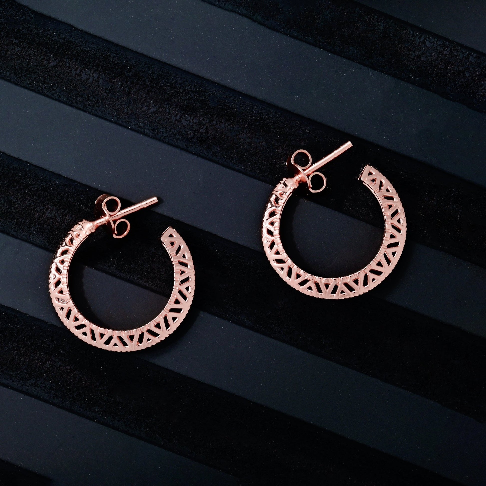 The Silver Hoop Earrings - Vinayak - House of Silver