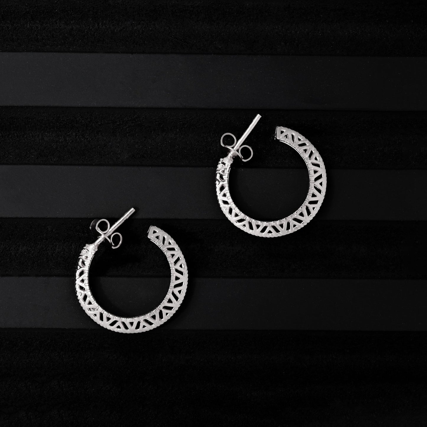 The Silver Hoop Earrings - Vinayak - House of Silver