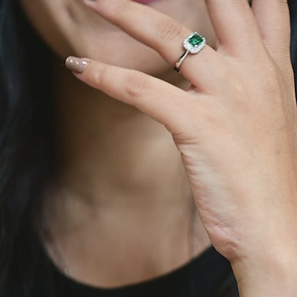 The Emerald Glow Cluster Ring