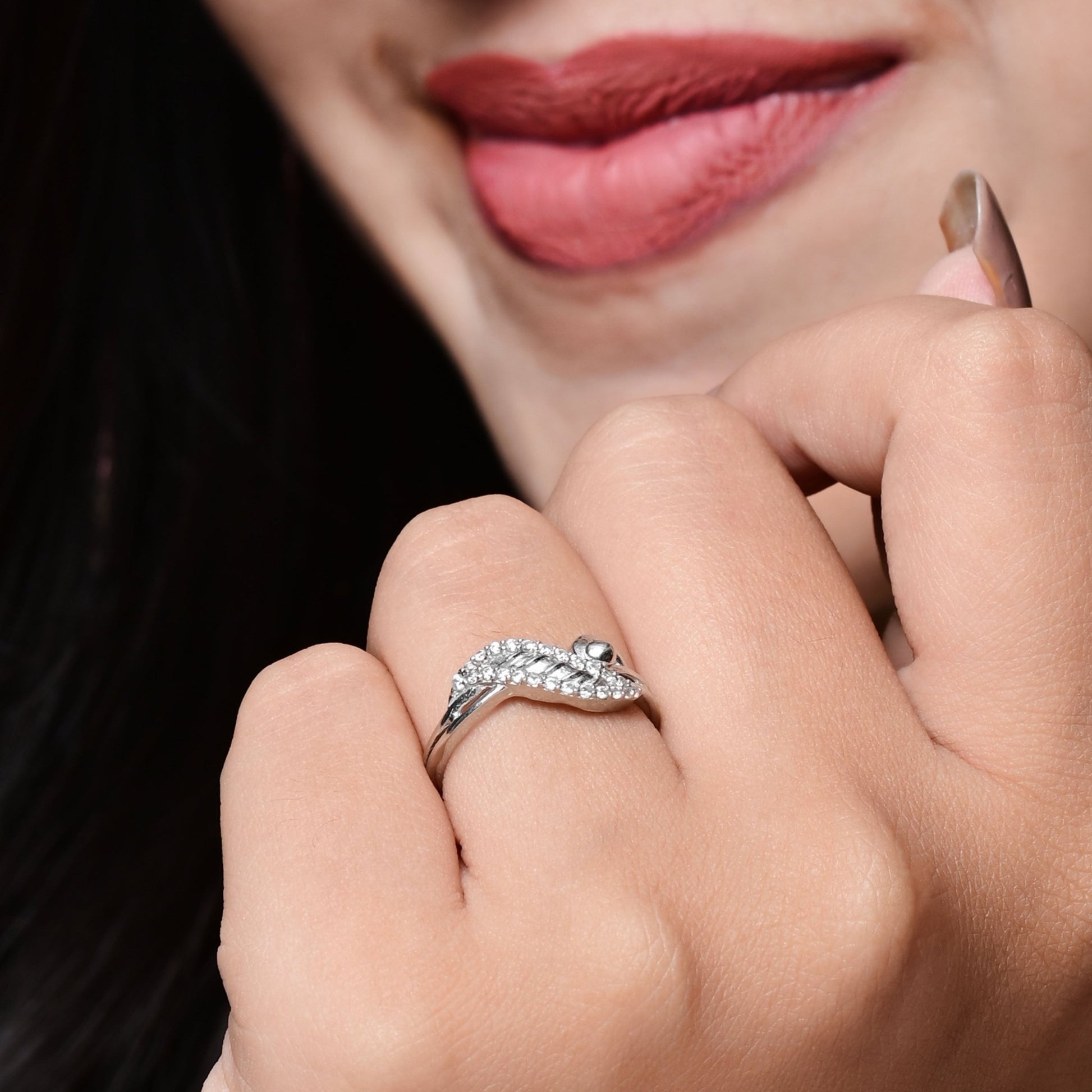 The Dainty Zirconia Pattern Ring - Vinayak - House of Silver