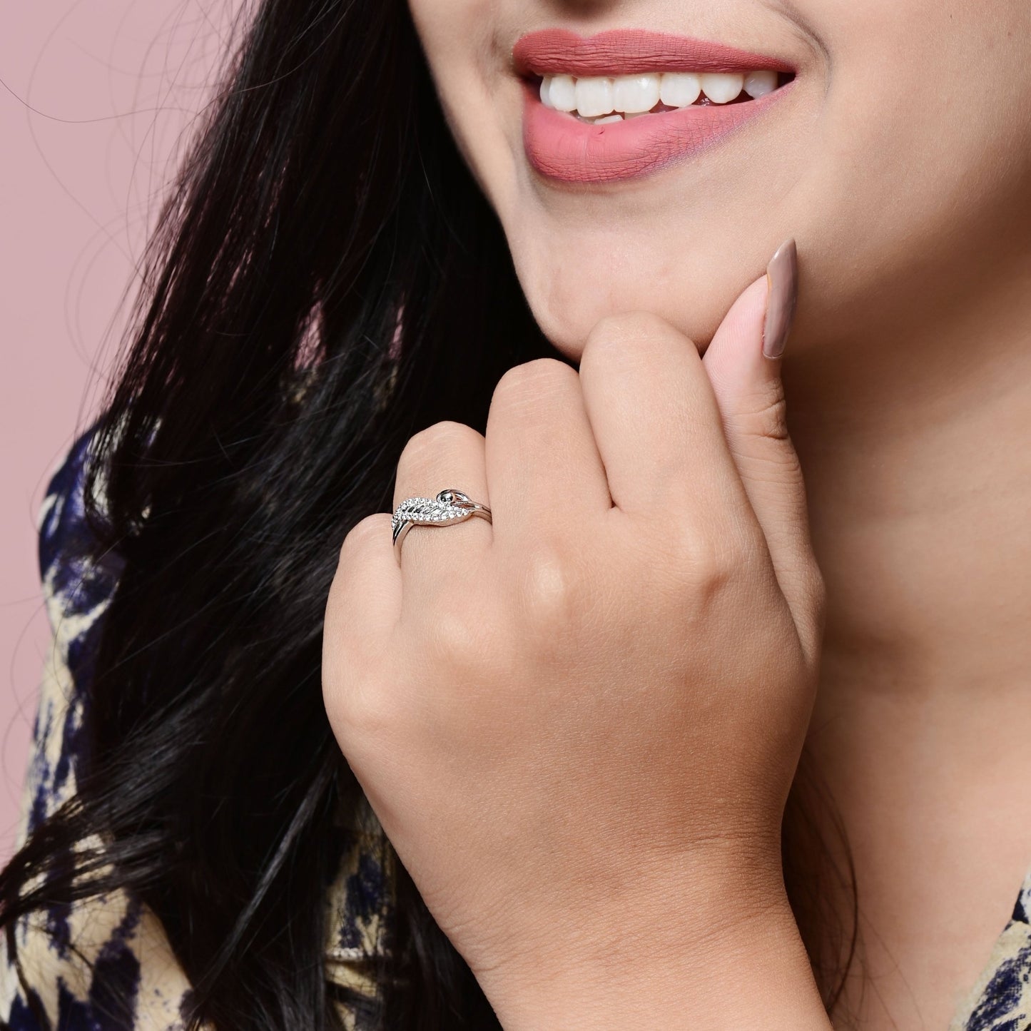 The Dainty Zirconia Pattern Ring - Vinayak - House of Silver