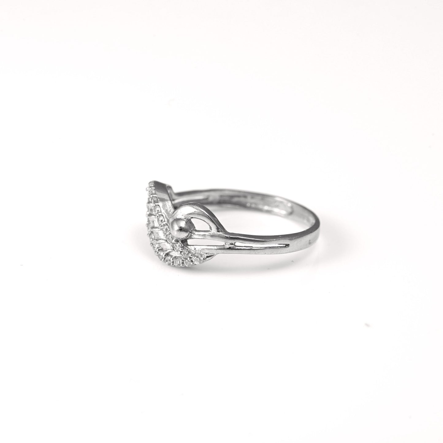 The Dainty Zirconia Pattern Ring - Vinayak - House of Silver