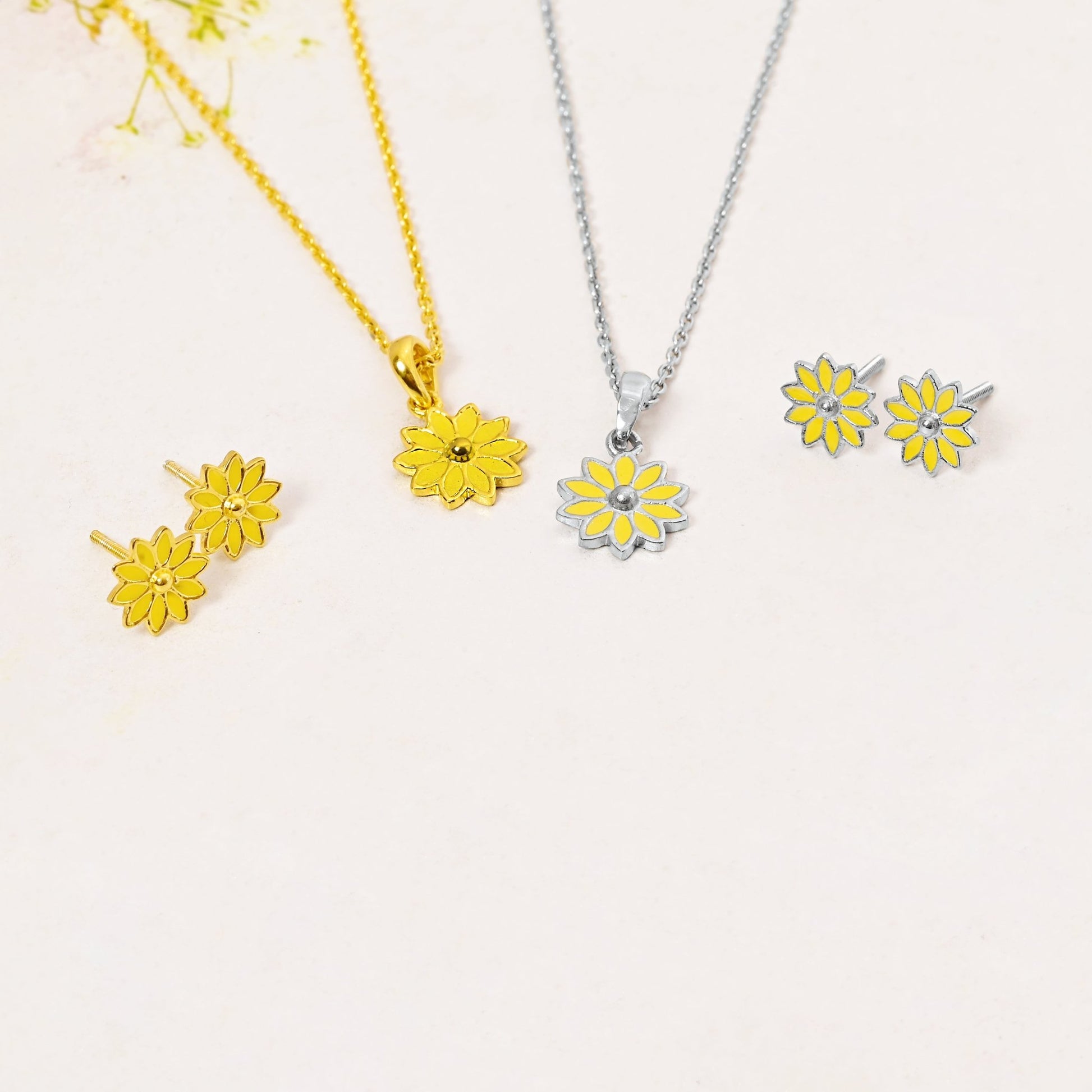 The Daisy Dreams Silver Necklace Set - Vinayak - House of Silver