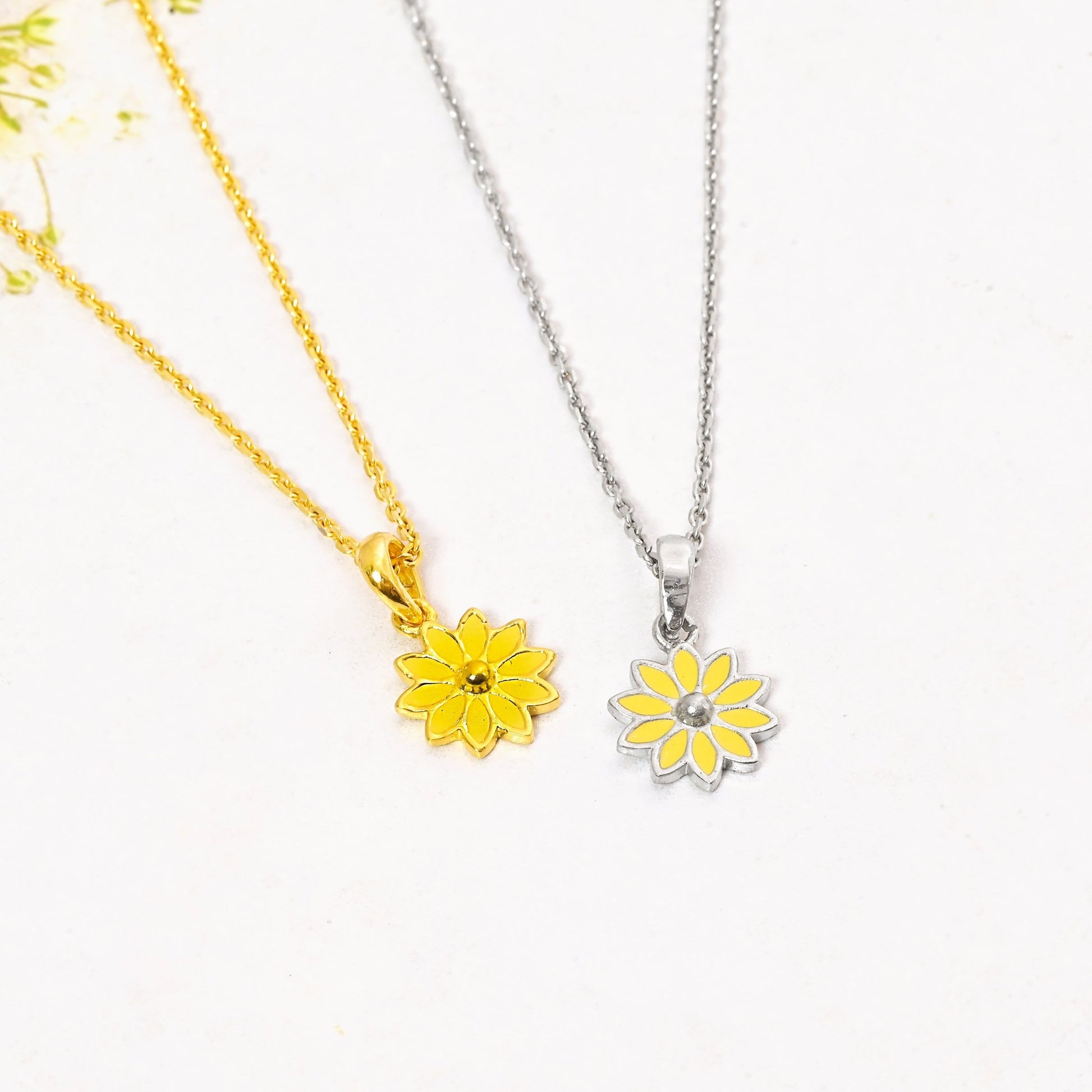 The Daisy Dreams Silver Necklace Set - Vinayak - House of Silver