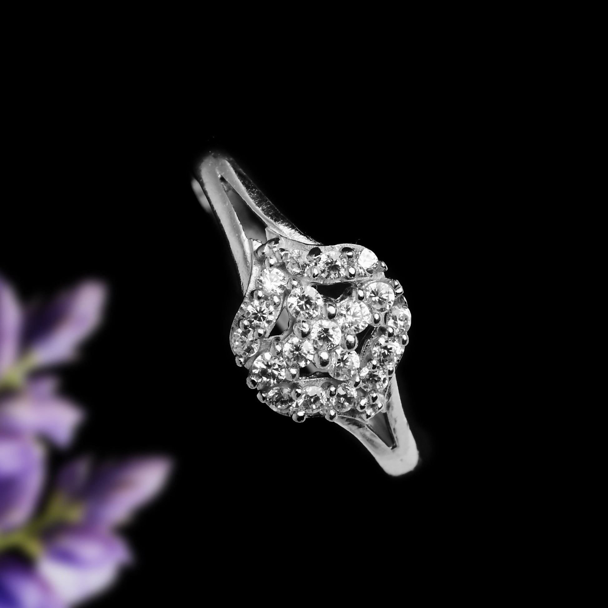 The Dazzling Zirconia Ring - Vinayak - House of Silver