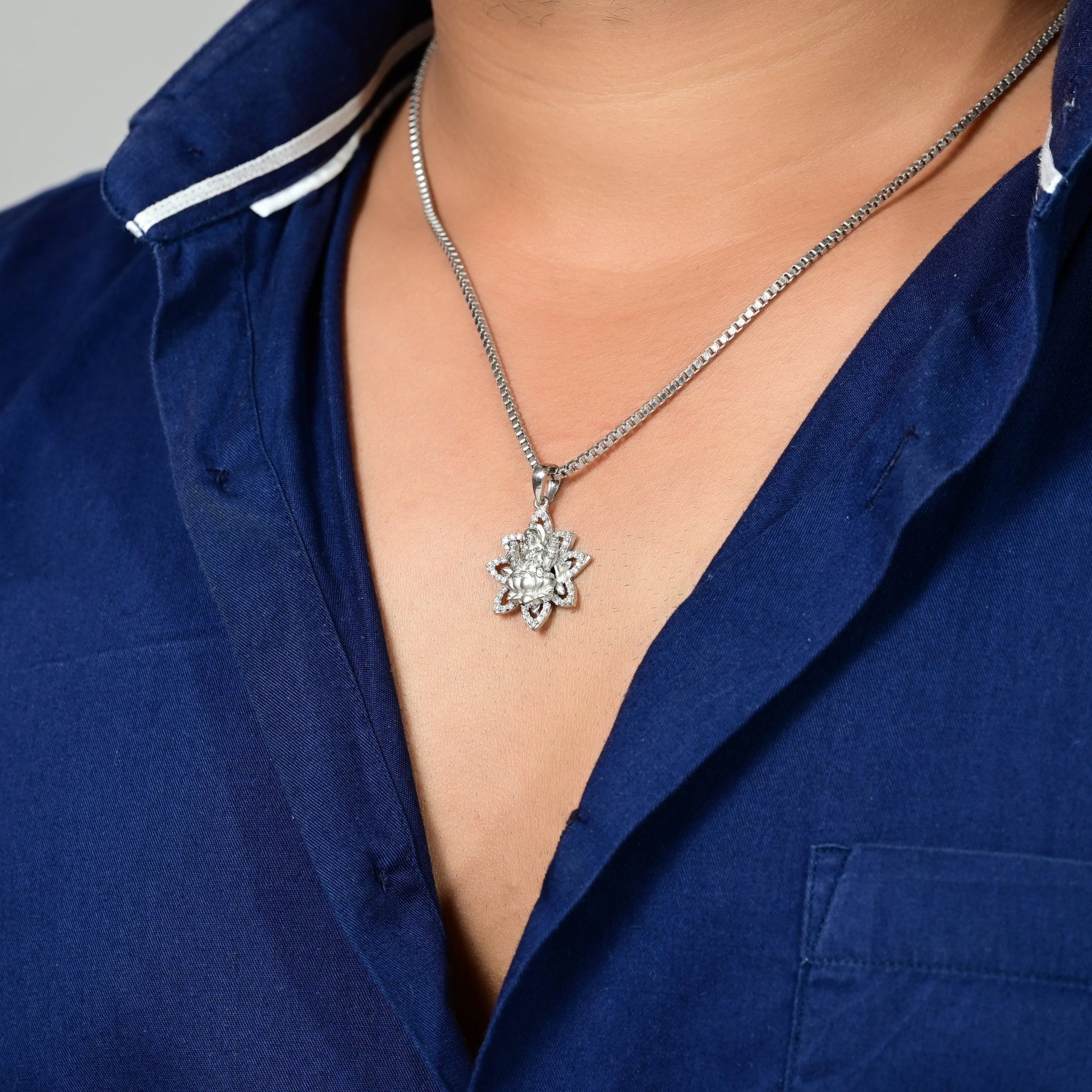 The Divine Bloom Pendant - Vinayak - House of Silver