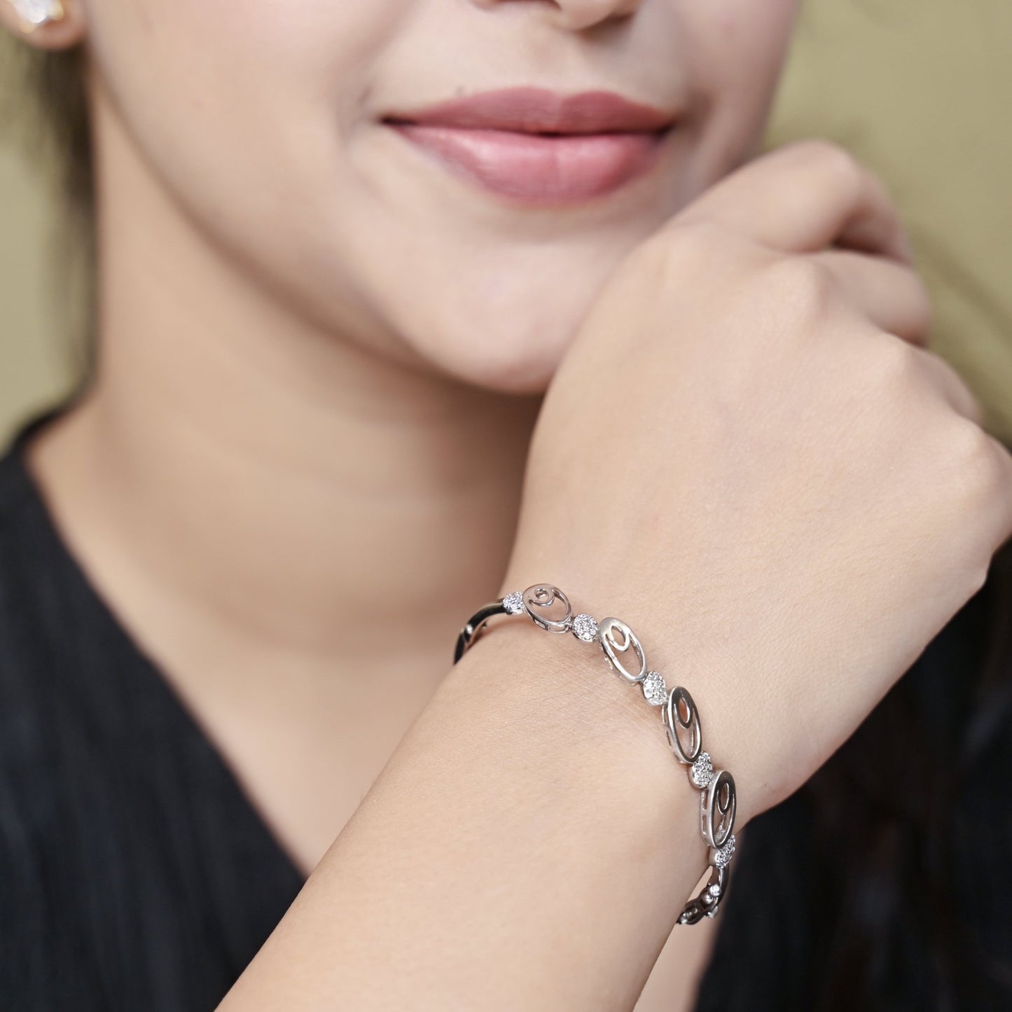 The Eternity Link Silver Cuff - Vinayak - House of Silver