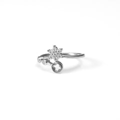 The Flora Spin Zirconia Silver Ring