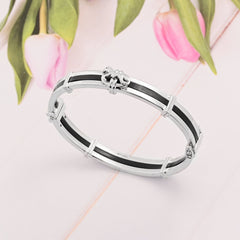 The Horse Stride Kada