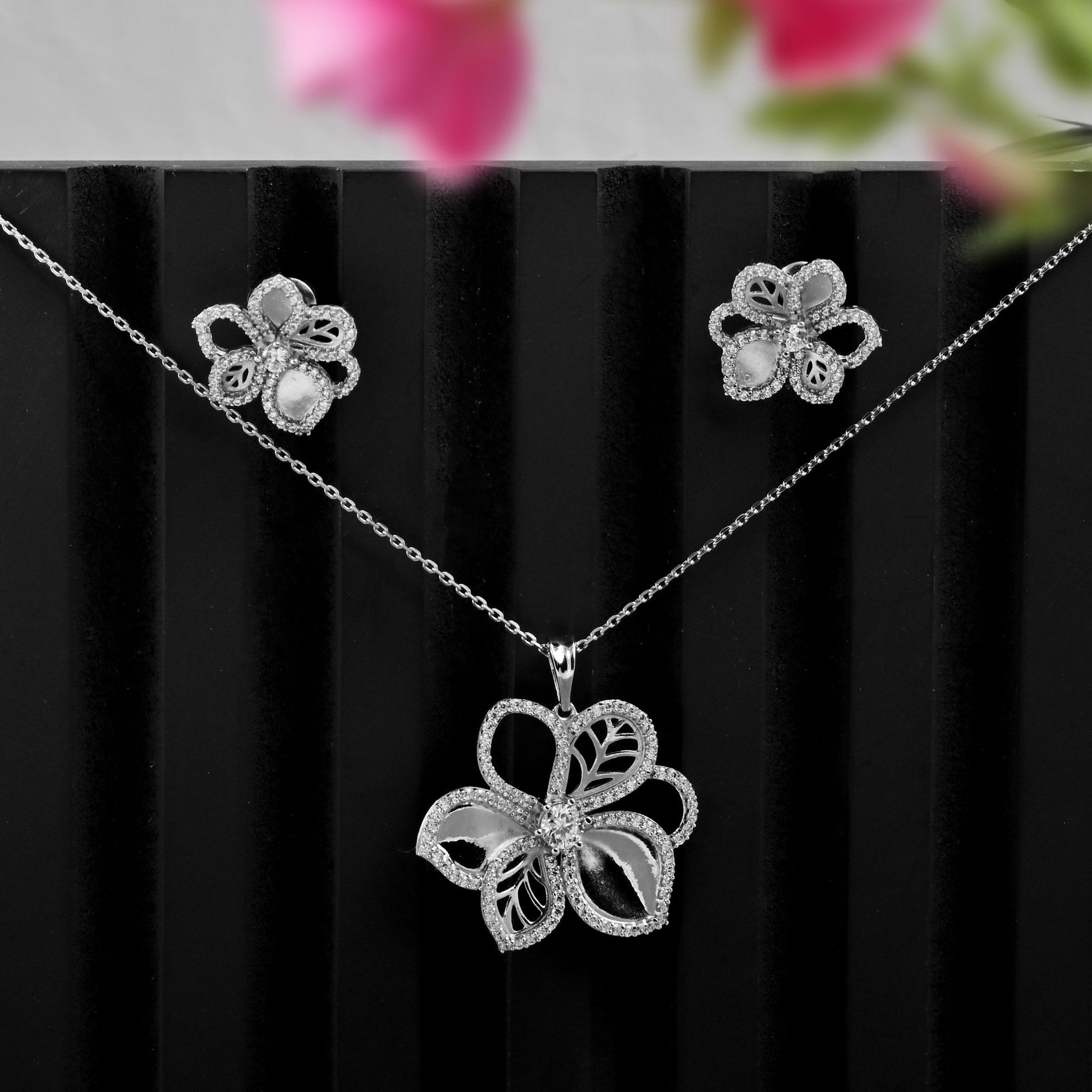 The Majestic Bloom Necklace Set - Vinayak - House of Silver