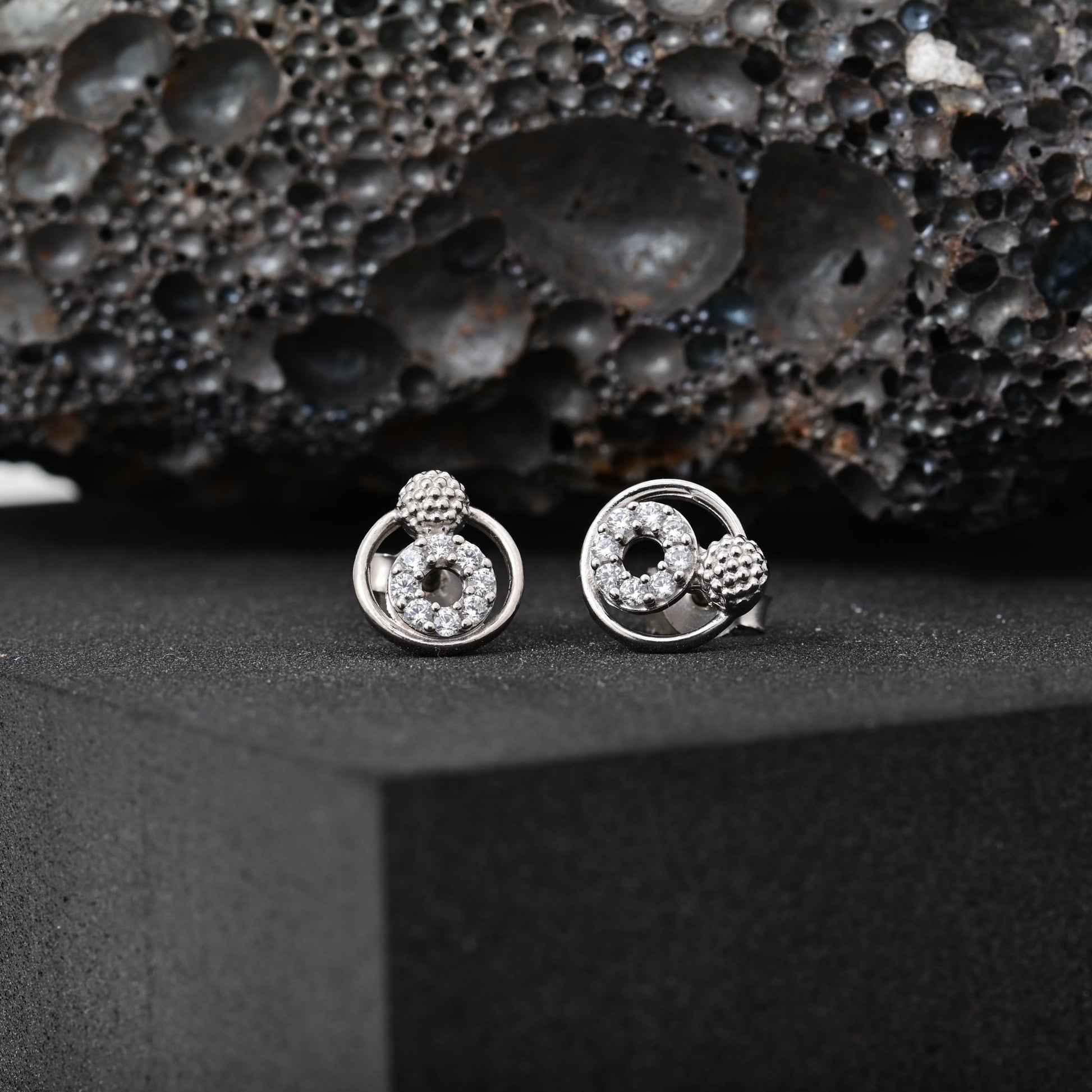 The Minimal Floral Bud Stud Earrings - Vinayak - House of Silver