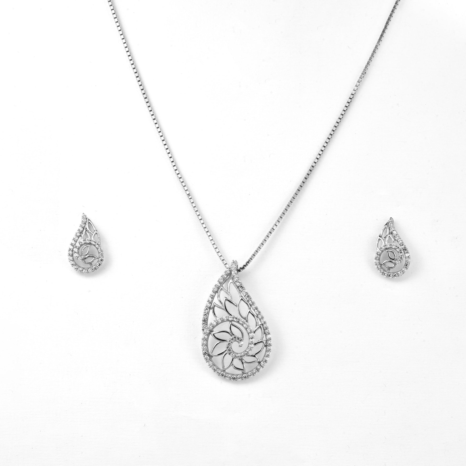 The Mystical Radiance Necklace Set - Vinayak - House of Silver