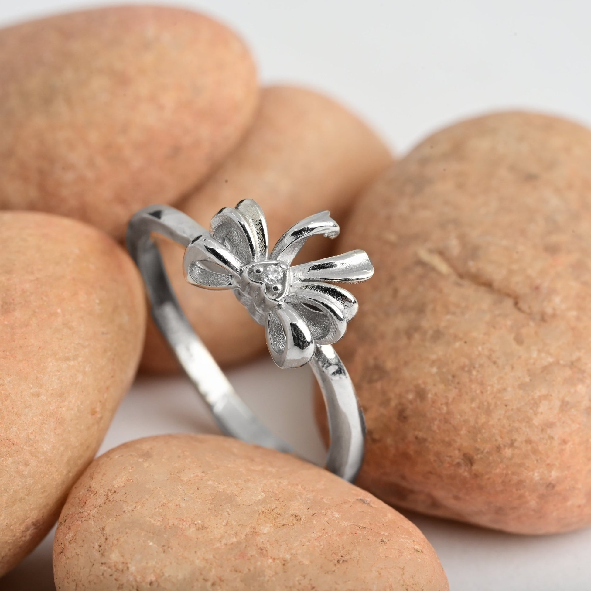 The Petite Bow Ring - Vinayak - House of Silver