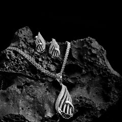 The Serene Gleam Zirconia Necklace Set