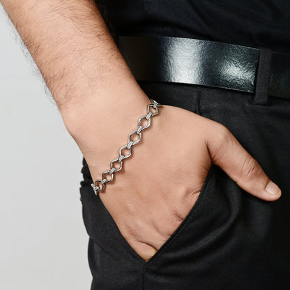 The Sleek Chained Bracelet - Vinayak - House of Silver