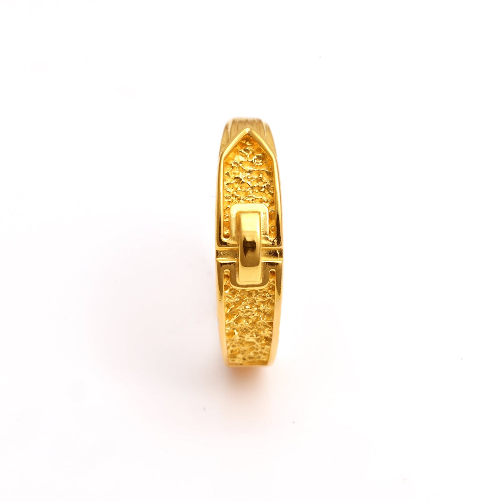 The Sleek Silver Essence Ring