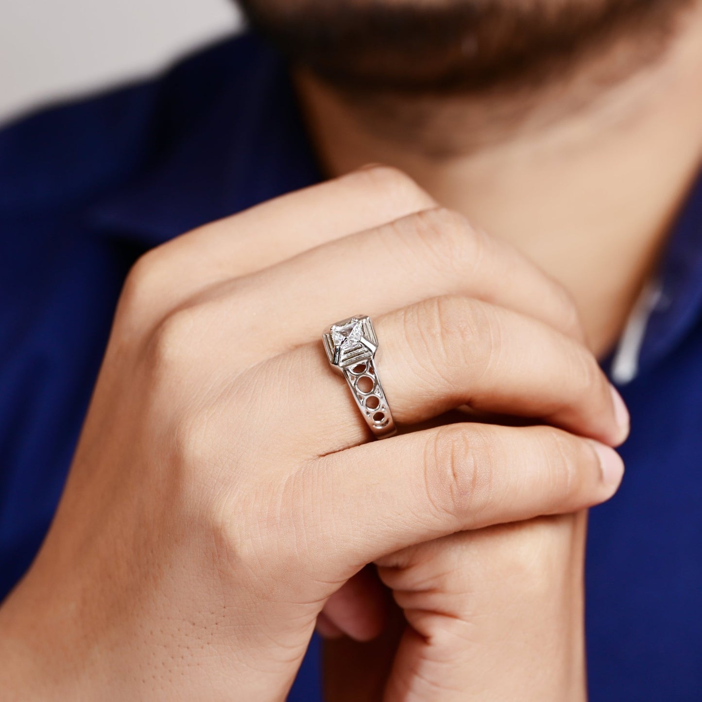 The Solitaire Patterned Silver Ring - Vinayak - House of Silver