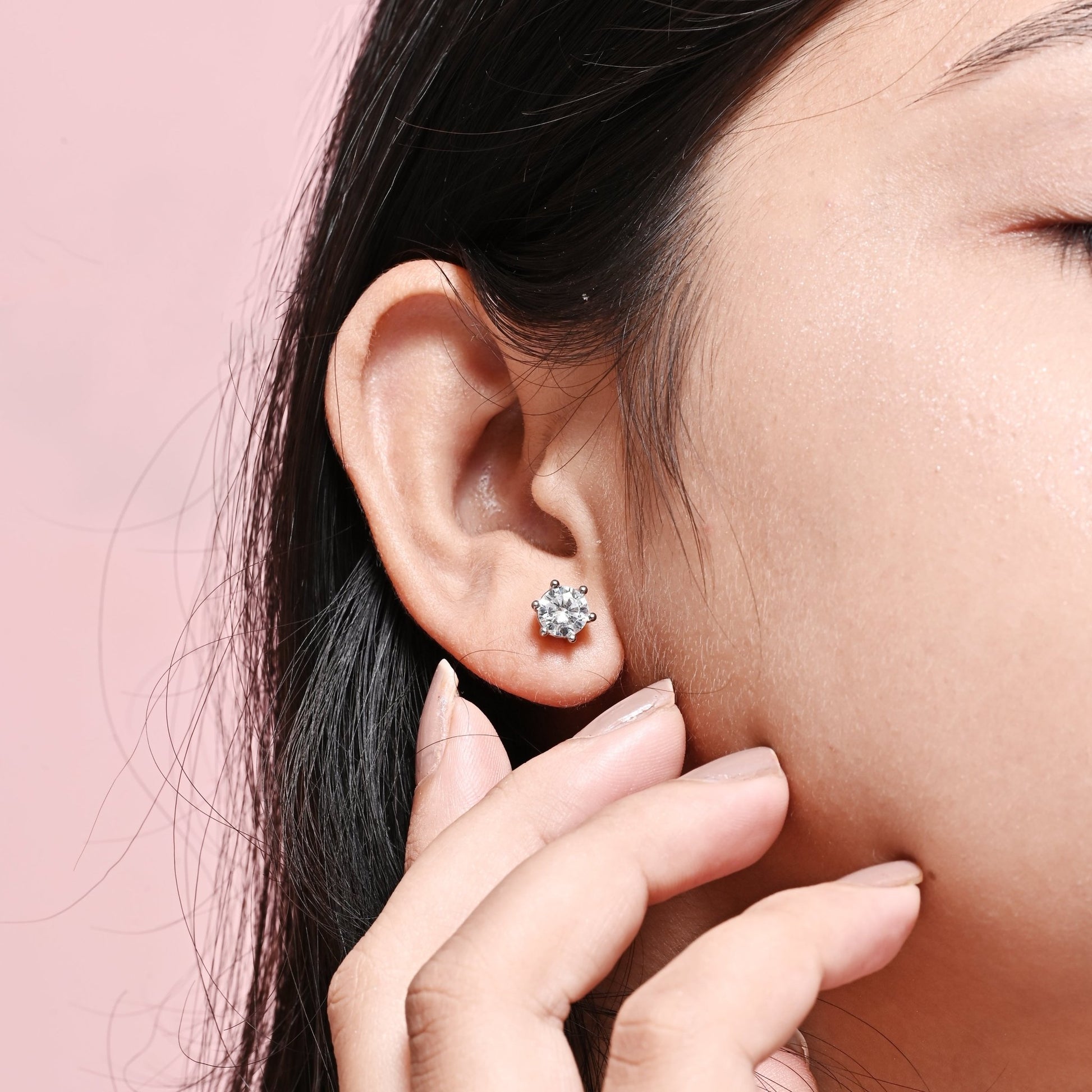 The Solitaire Stud Earrings - Vinayak - House of Silver