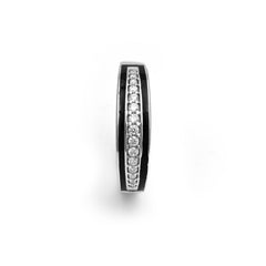 The Sparkle Noir Silver Ring