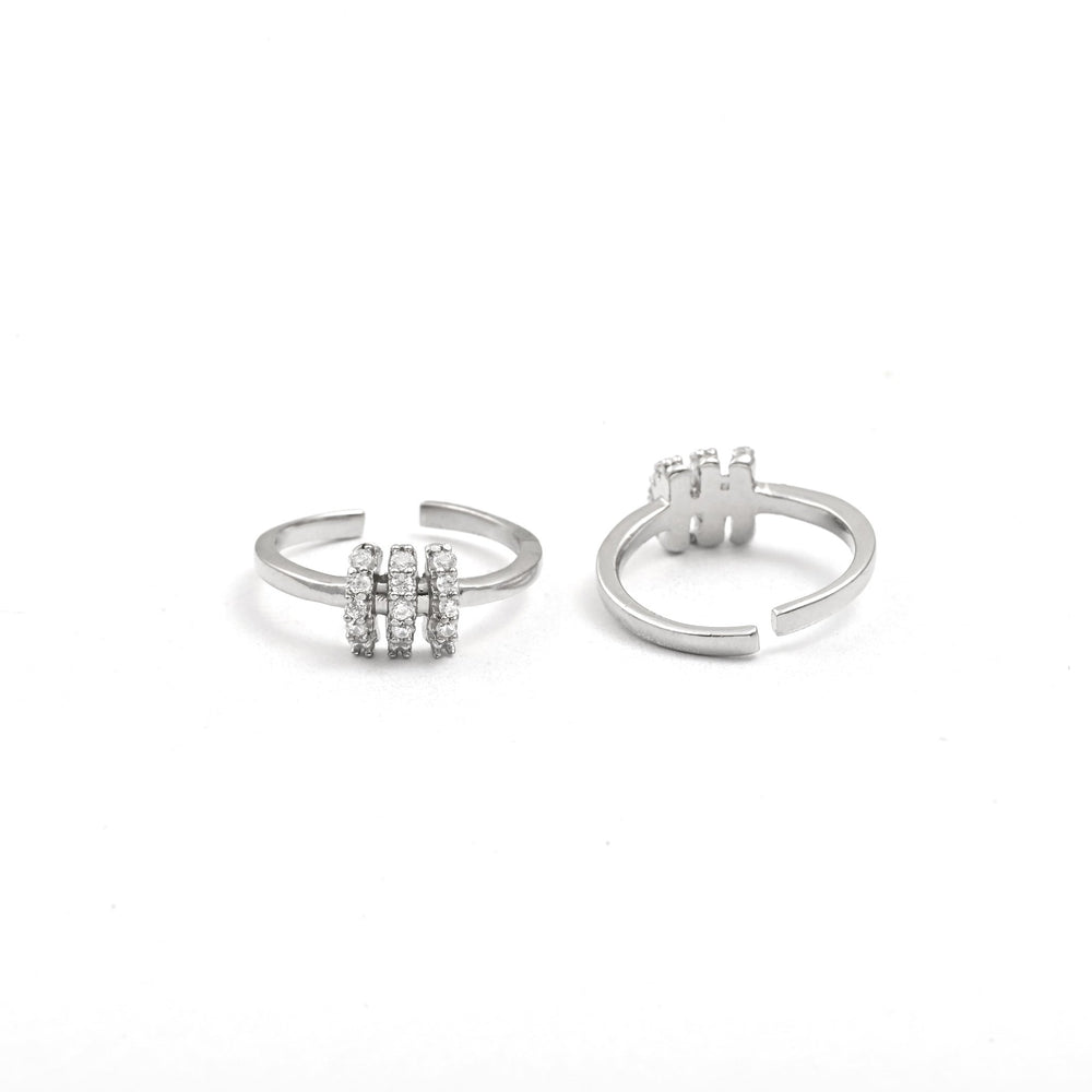 The Trinity Spark Silver Toe Ring