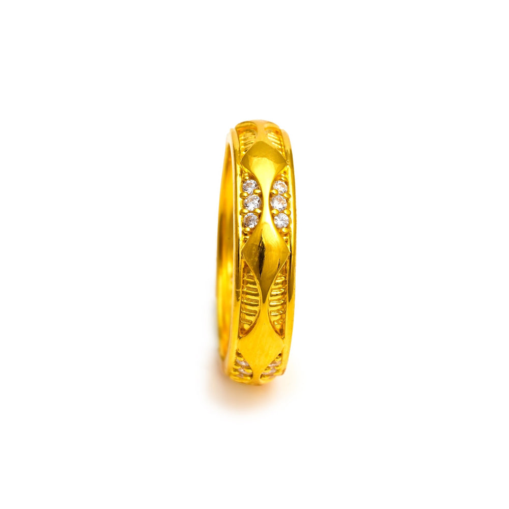 The Zirconia Elegance Silver Band Ring